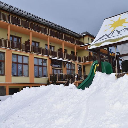 Hotel Avalanche Stola Exterior photo