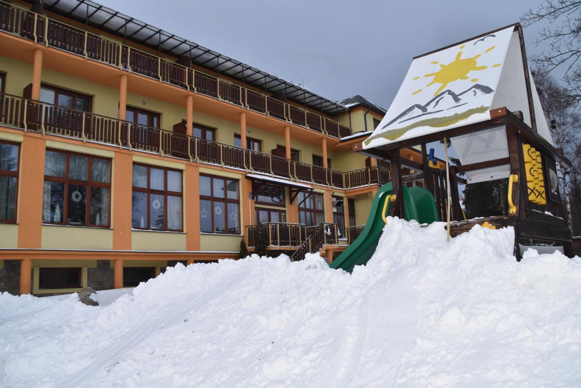 Hotel Avalanche Stola Exterior photo